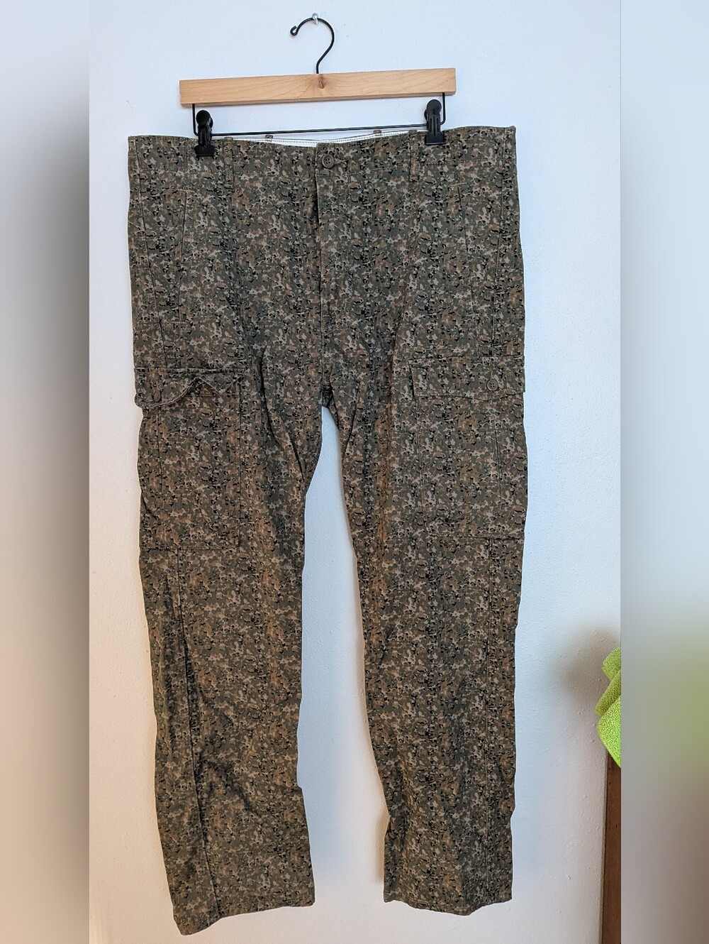 Levi Strauss & Co Slim Straight Cargo